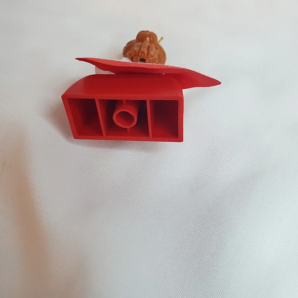 LEGO Series 15 Collectible Minifigures - Queen (71011) RETIRED